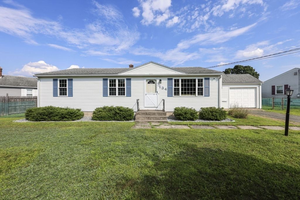 134 Bridle Path Cir, Ludlow, MA 01056