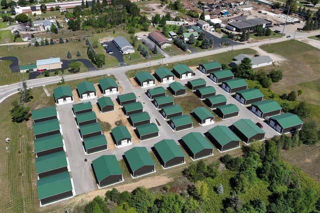 3032 Luxury Barn Lane, Traverse City, MI 49685