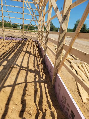 3032 Luxury Barn Lane, Traverse City, MI 49685