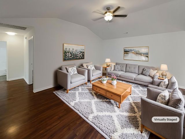 206 Cross Valley Dr, Columbia, TN 38401