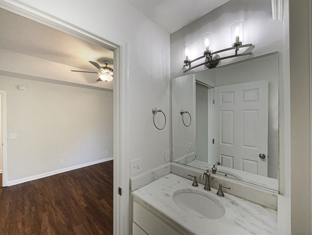 206 Cross Valley Dr, Columbia, TN 38401