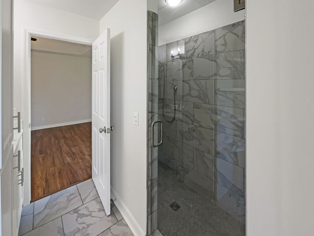 206 Cross Valley Dr, Columbia, TN 38401