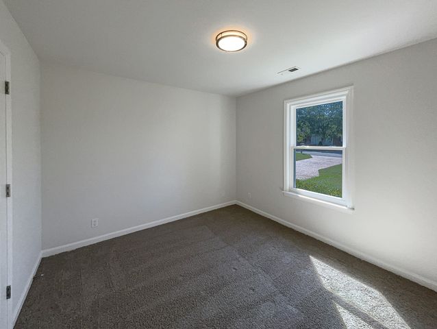 206 Cross Valley Dr, Columbia, TN 38401