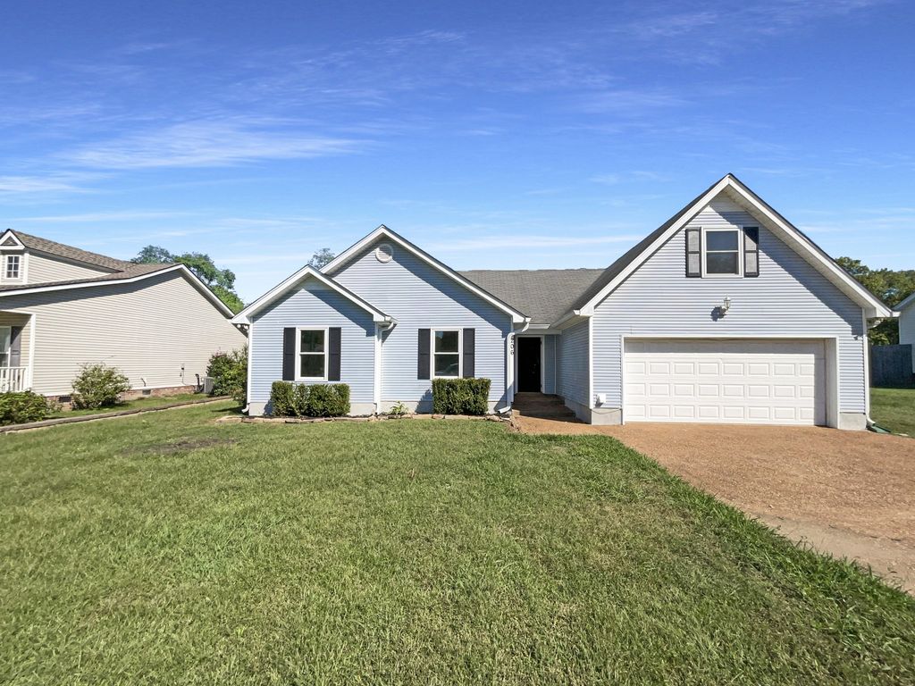 206 Cross Valley Dr, Columbia, TN 38401
