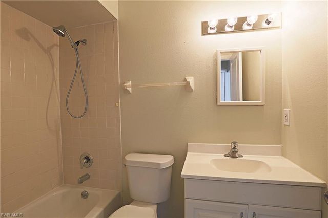 4417 SW Santa Barbara PL, Cape Coral, FL 33914