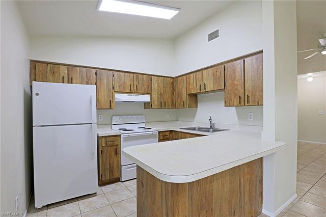 4417 SW Santa Barbara PL, Cape Coral, FL 33914