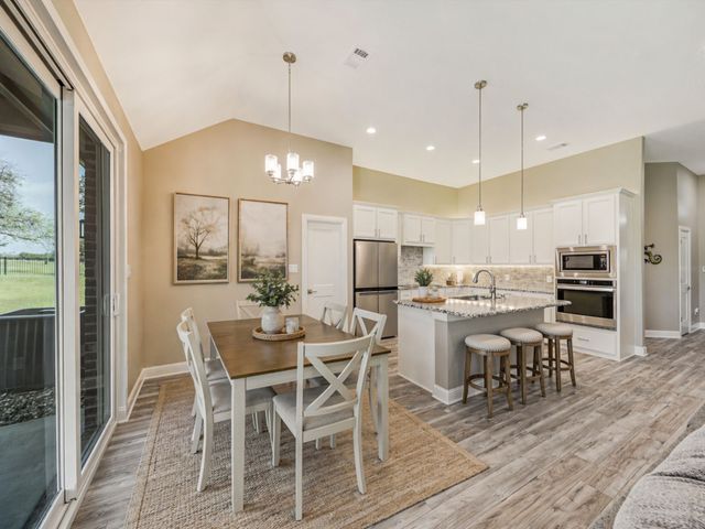 31 Golf Walk Circle, Denison, TX 75020