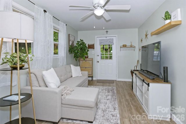 83 E View Street, Marion, NC 28752