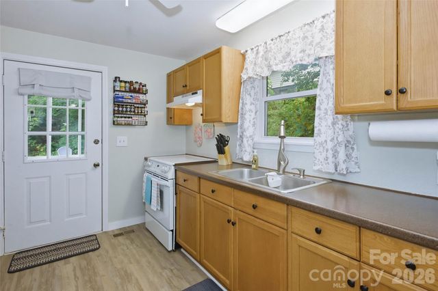 83 E View Street, Marion, NC 28752