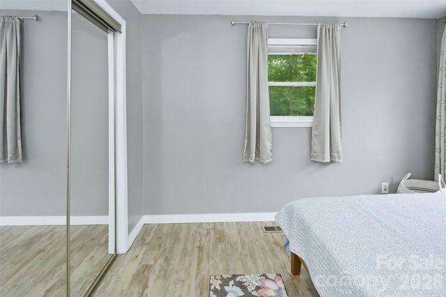 83 E View Street, Marion, NC 28752