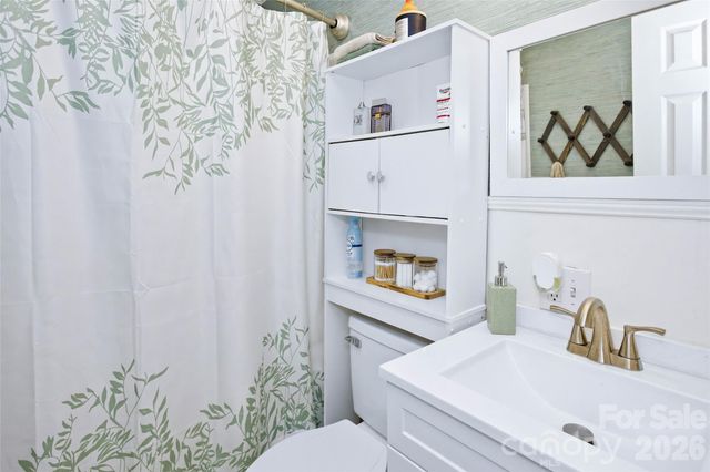 83 E View Street, Marion, NC 28752