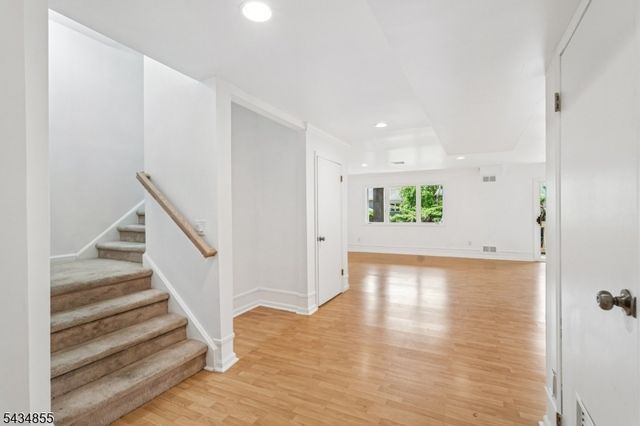 304 Heights Dr, Haledon Boro, NJ 07508