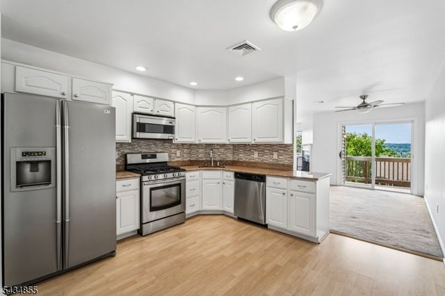 304 Heights Dr, Haledon Boro, NJ 07508