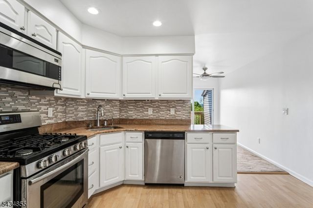 304 Heights Dr, Haledon Boro, NJ 07508