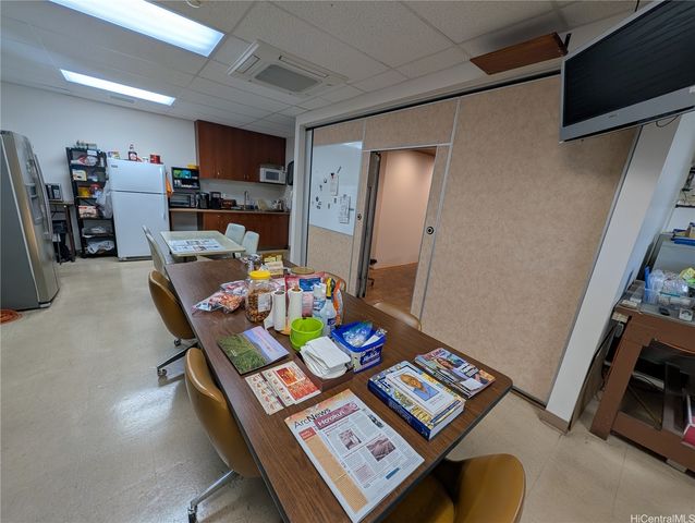 1320 N School Street, Honolulu, HI 96817
