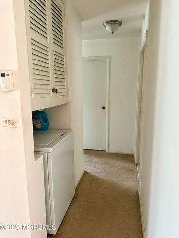 67 Dorchester Drive E, Lakewood, NJ 08701