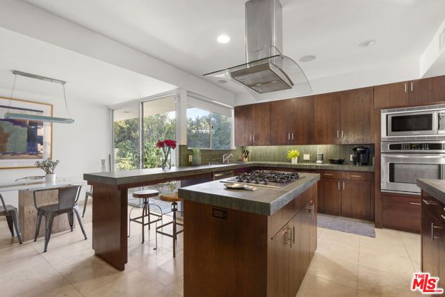 510 Leslie Lane, Beverly Hills, CA 90210