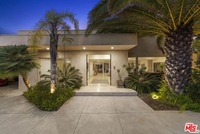 510 Leslie Lane, Beverly Hills, CA 90210