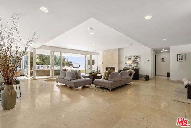 510 Leslie Lane, Beverly Hills, CA 90210