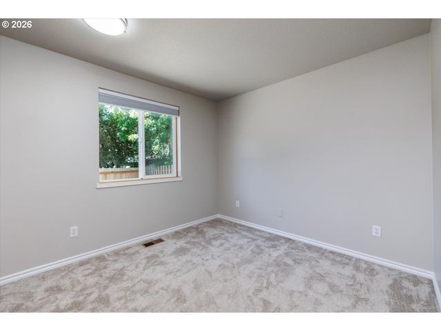 7025 Sw 174TH Ave, Beaverton, OR 97007