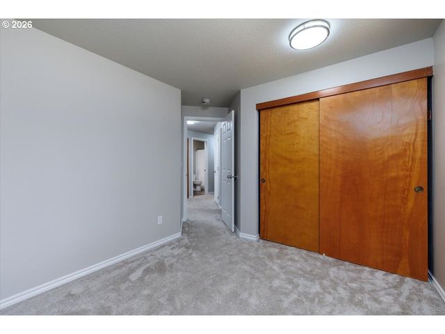 7025 Sw 174TH Ave, Beaverton, OR 97007