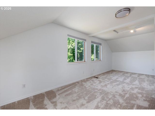 7025 Sw 174TH Ave, Beaverton, OR 97007