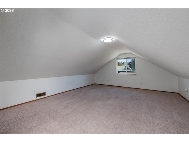 7025 Sw 174TH Ave, Beaverton, OR 97007