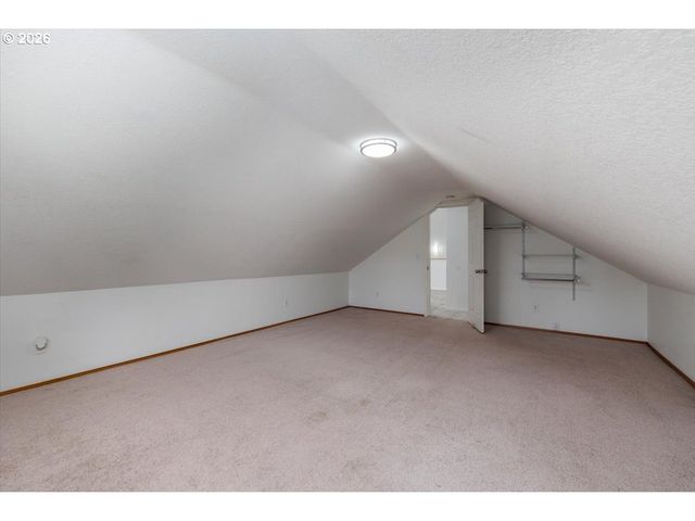 7025 Sw 174TH Ave, Beaverton, OR 97007