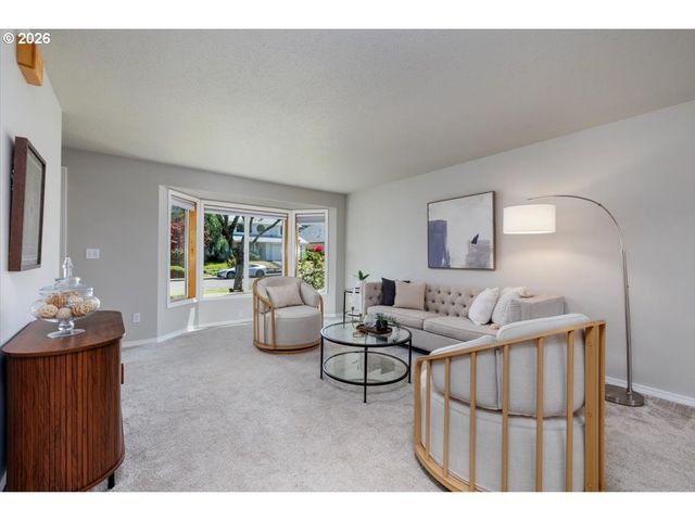 7025 Sw 174TH Ave, Beaverton, OR 97007