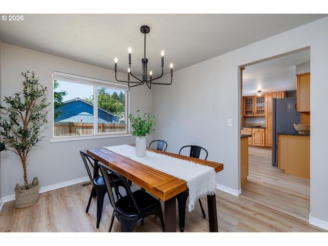 7025 Sw 174TH Ave, Beaverton, OR 97007