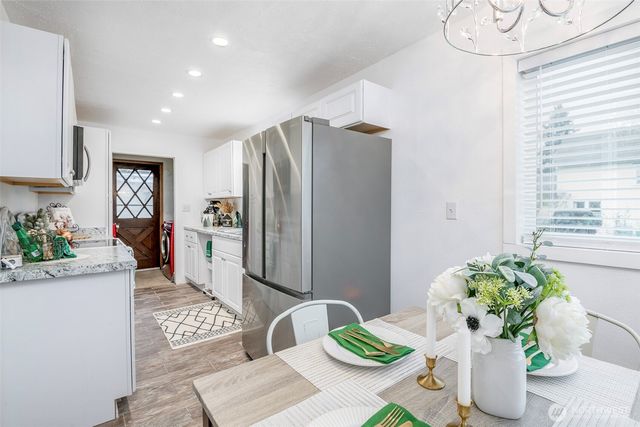 728 15th Street NW, Puyallup, WA 98371