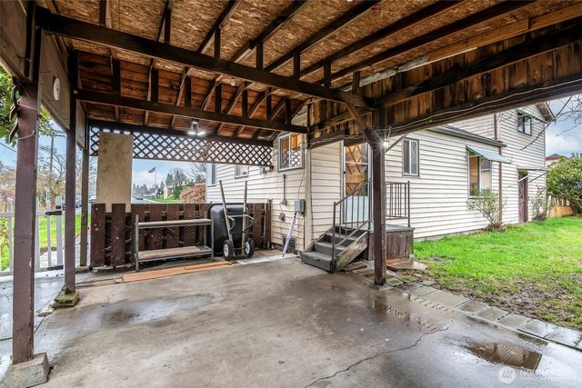 728 15th Street NW, Puyallup, WA 98371