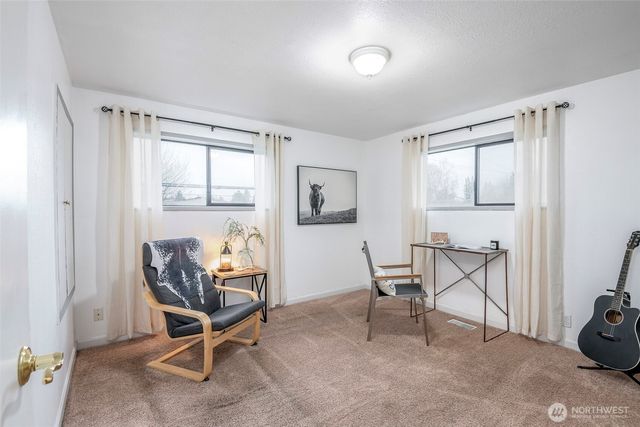 728 15th Street NW, Puyallup, WA 98371