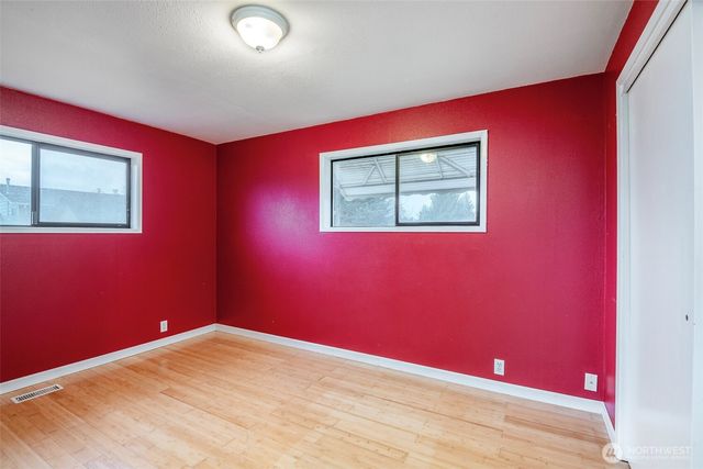 728 15th Street NW, Puyallup, WA 98371