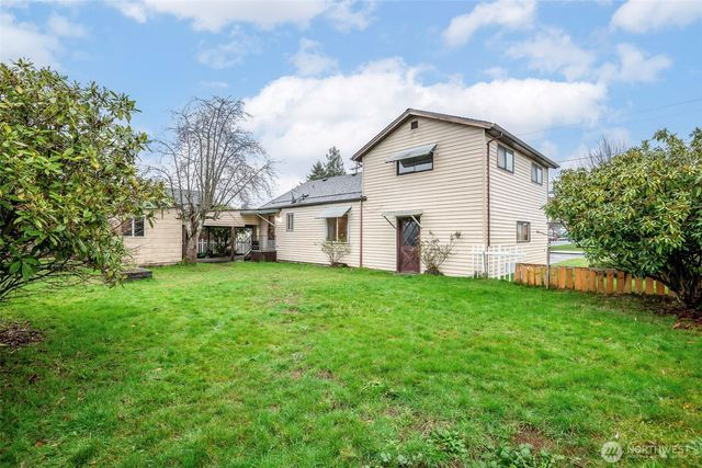 728 15th Street NW, Puyallup, WA 98371