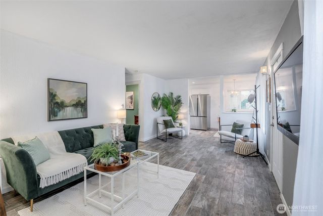 728 15th Street NW, Puyallup, WA 98371