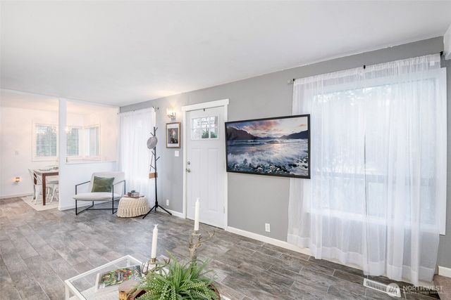 728 15th Street NW, Puyallup, WA 98371