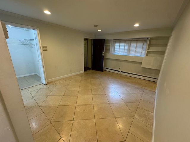 1734 Commonwealth Ave 1, Boston, MA 02135