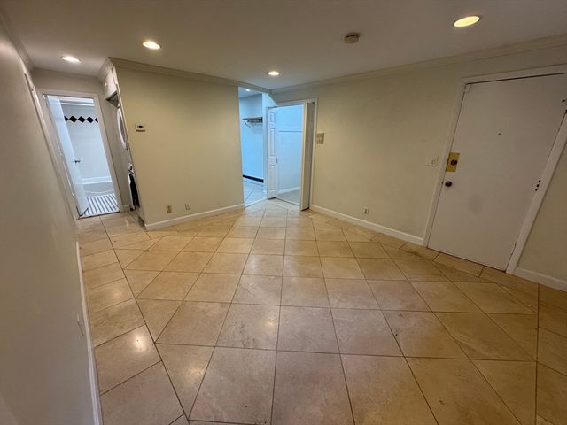 1734 Commonwealth Ave 1, Boston, MA 02135