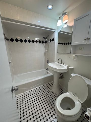 1734 Commonwealth Ave 1, Boston, MA 02135