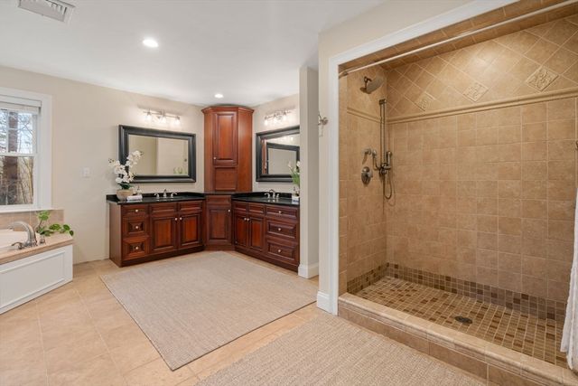 16 Castle Road, Wayland, MA 01778