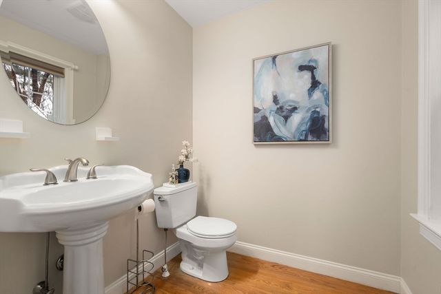 16 Castle Road, Wayland, MA 01778