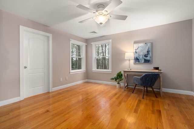 16 Castle Road, Wayland, MA 01778