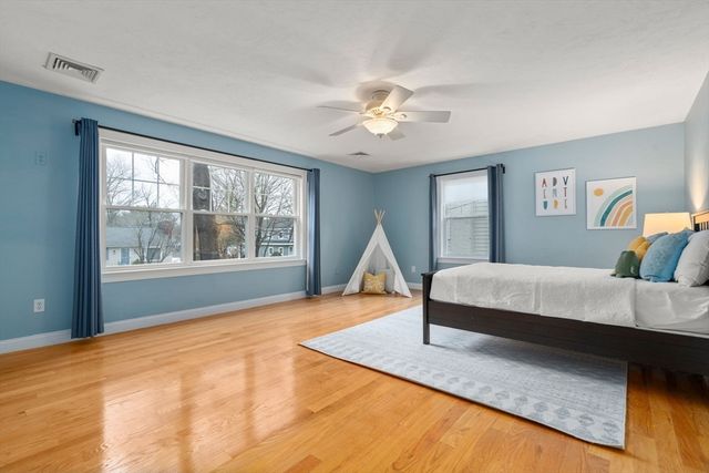 16 Castle Road, Wayland, MA 01778