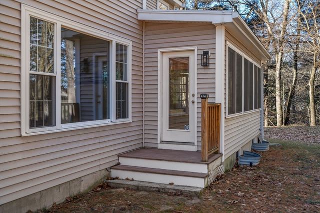 16 Castle Road, Wayland, MA 01778