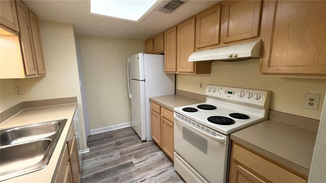 5400 26TH STREET W M222, Bradenton, FL 34207