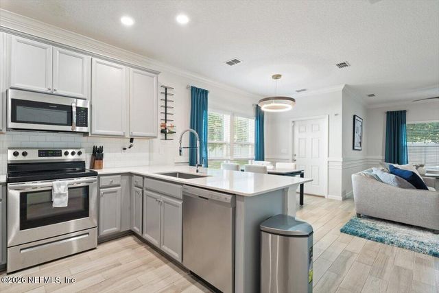 2585 SANDY DUNE Drive, Jacksonville, FL 32233