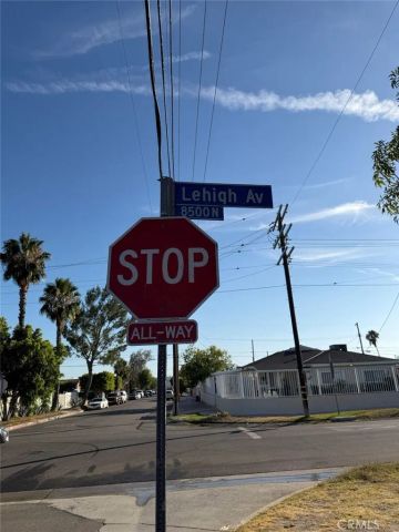 10867 Nettleton Street, Sun Valley, CA 91352