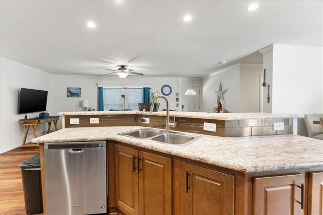 4 Cheryl Lane, Coventry, RI 02816