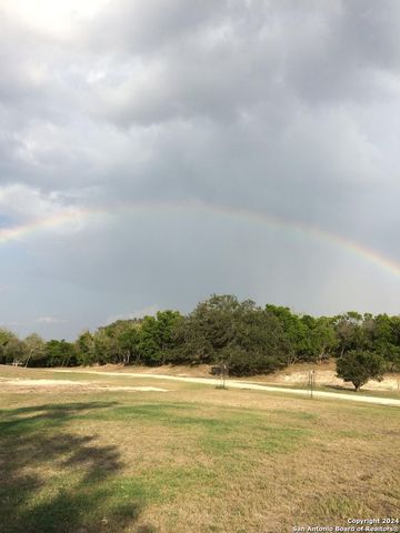 1025 COUNTY ROAD 375, San Antonio, TX 78253